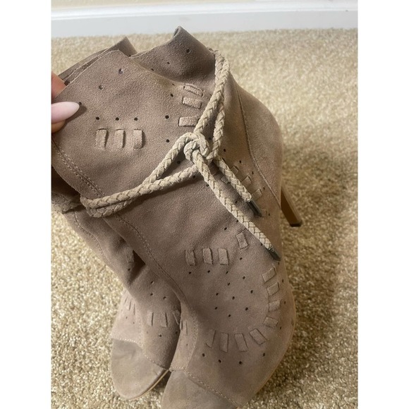 Dolce Vita ankle bootie heels brown suede open peep toe rope ankle wrap SZ 9 - Picture 11 of 11